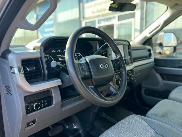 2023 Ford Super Duty F-350 DRW Cab-Chassis SUPER DUTY - 22983089 - 9