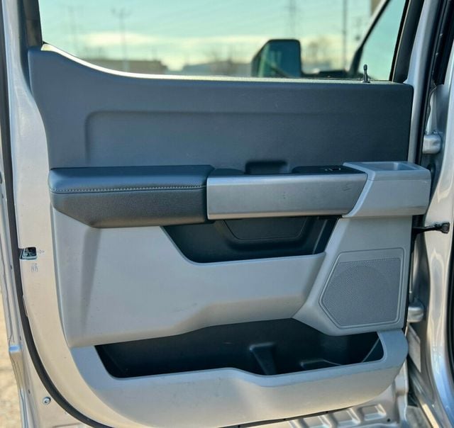 2023 Ford Super Duty F-350 DRW Cab-Chassis SUPER DUTY - 22983089 - 11