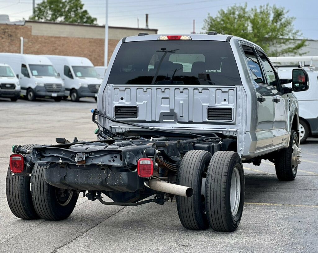 2023 Ford Super Duty F-350 DRW Cab-Chassis XLT 4WD Crew Cab 179" WB 60" CA - 23078476 - 28