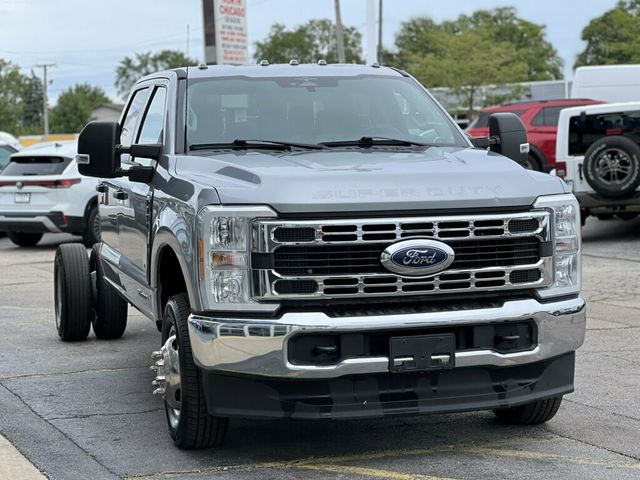 2023 Ford Super Duty F-350 DRW Cab-Chassis XLT 4WD Crew Cab 179" WB 60" CA - 23078476 - 29