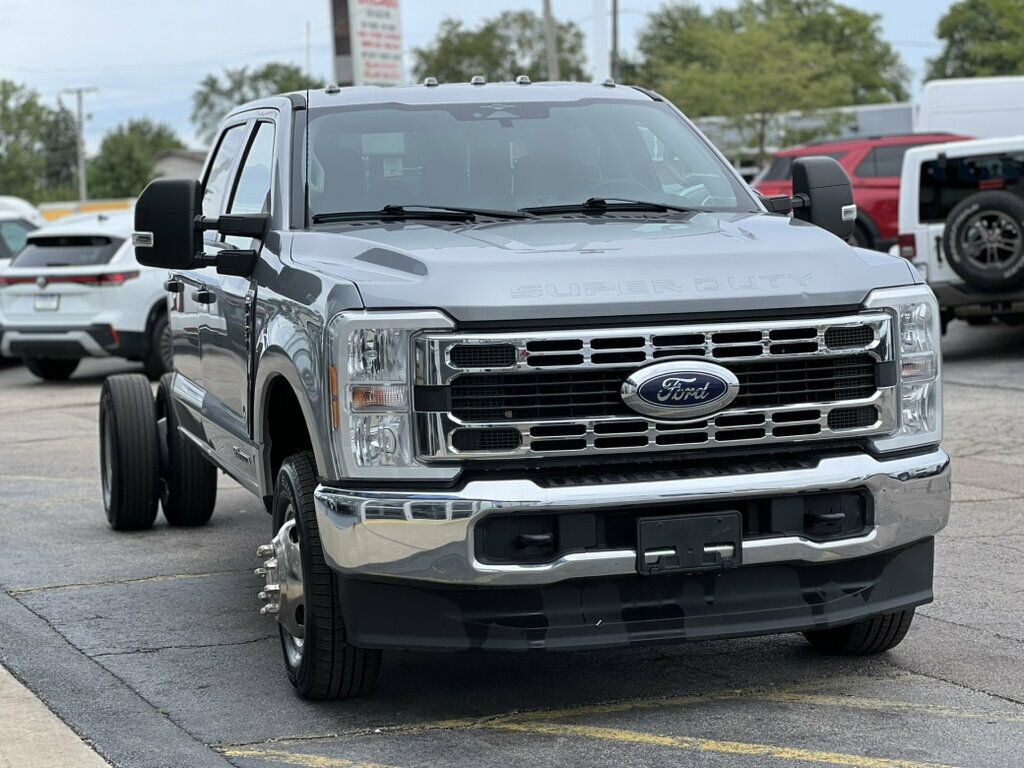 2023 Ford Super Duty F-350 DRW Cab-Chassis XLT 4WD Crew Cab 179" WB 60" CA - 23078476 - 5