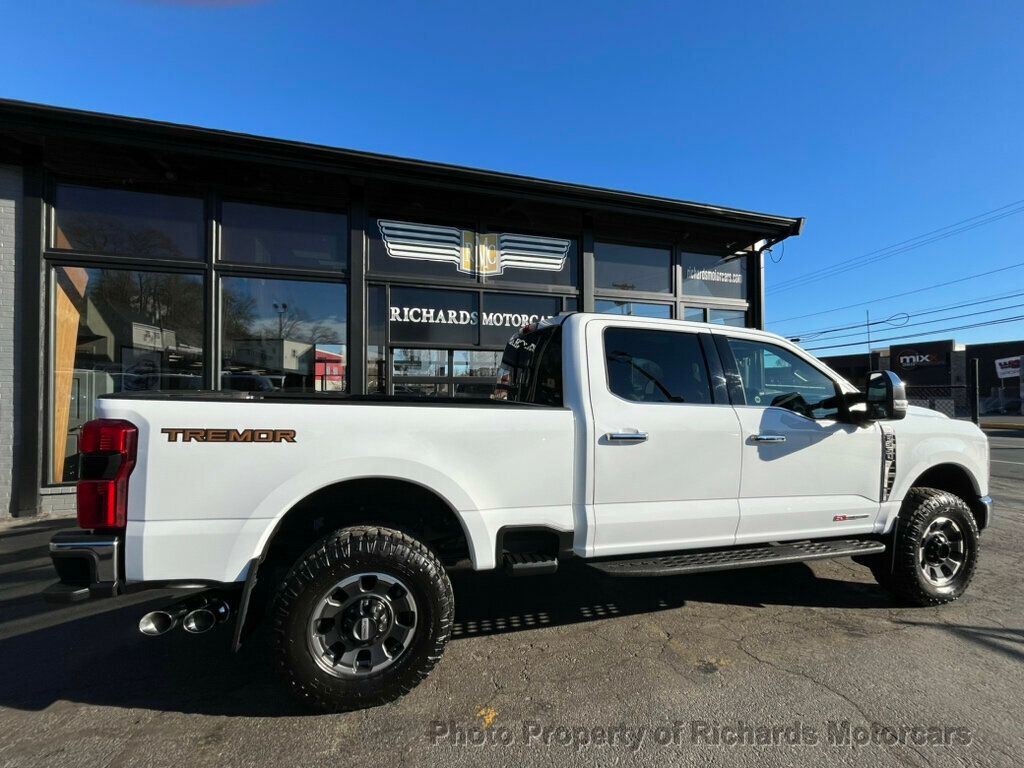 2023 Ford Super Duty F-350 SRW King Ranch 4WD Crew Cab 6.75' Box - 22671171 - 2