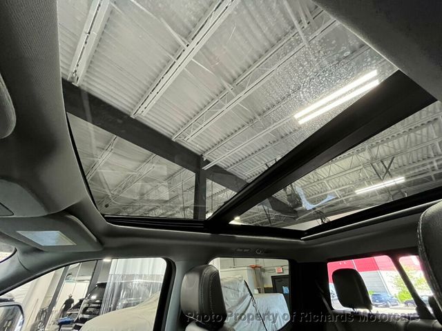 2023 Ford Super Duty F-350 SRW LARIAT 4WD Crew Cab 6.75' Box - 22879822 - 29