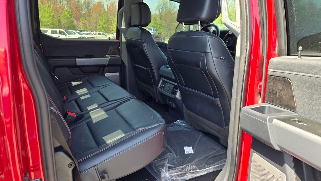 2023 Ford Super Duty F-350 SRW Lariat Ultimate FX4 - 23004148 - 26