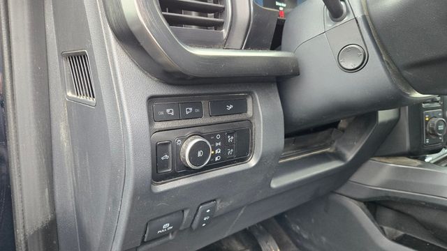 2023 Ford Super Duty F-350 SRW Lariat Ultimate Sport FX4 Leveled - 22952445 - 16