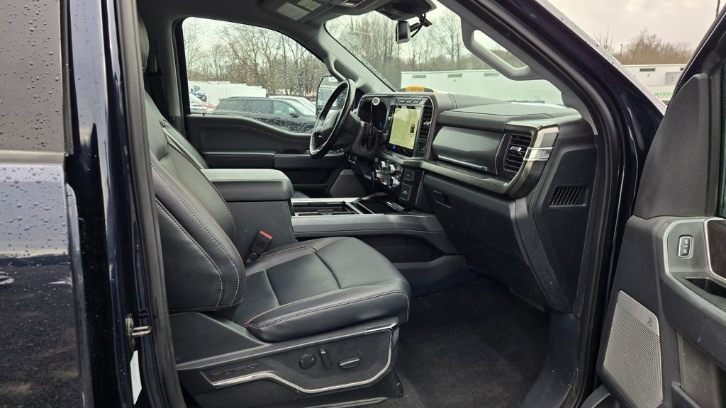 2023 Ford Super Duty F-350 SRW Lariat Ultimate Sport FX4 Leveled - 22952445 - 26