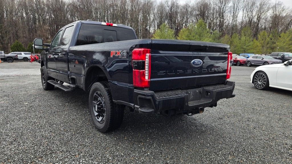 2023 Ford Super Duty F-350 SRW Lariat Ultimate Sport FX4 Leveled - 22952445 - 4