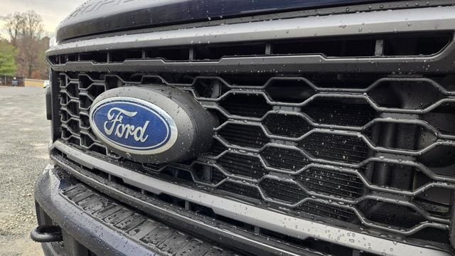 2023 Ford Super Duty F-350 SRW Lariat Ultimate Sport FX4 Leveled - 22952445 - 7