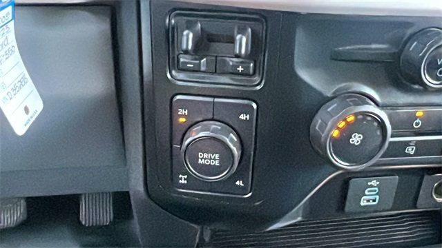 2023 Ford Super Duty F-350 SRW XLT - 22889139 - 28