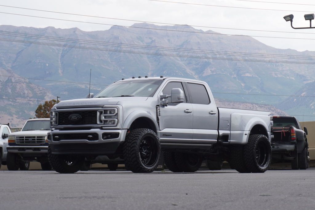 2023 Ford SUPER DUTY F-450 LARIAT - 23065706 - 2