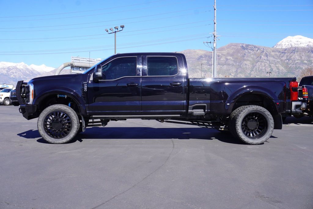 2023 Ford SUPER DUTY F-450 LARIAT - 23097513 - 1