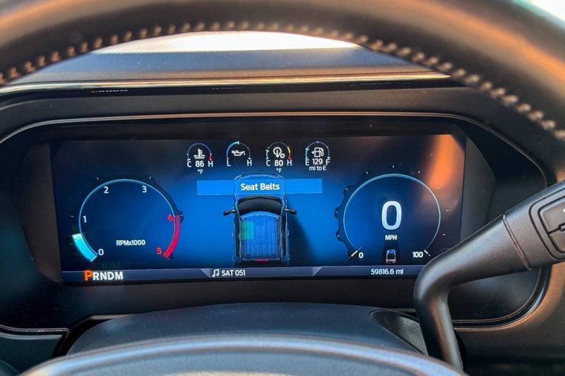 2023 Ford Super Duty F-450 DRW LARIAT 4WD Crew Cab 8' Box - 22937980 - 15