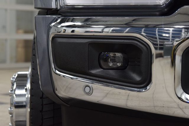 2023 Ford Super Duty F-450 DRW LARIAT 4WD Crew Cab 8' Box - 22953213 - 13