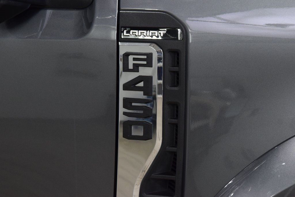 2023 Ford Super Duty F-450 DRW LARIAT 4WD Crew Cab 8' Box - 22953213 - 15