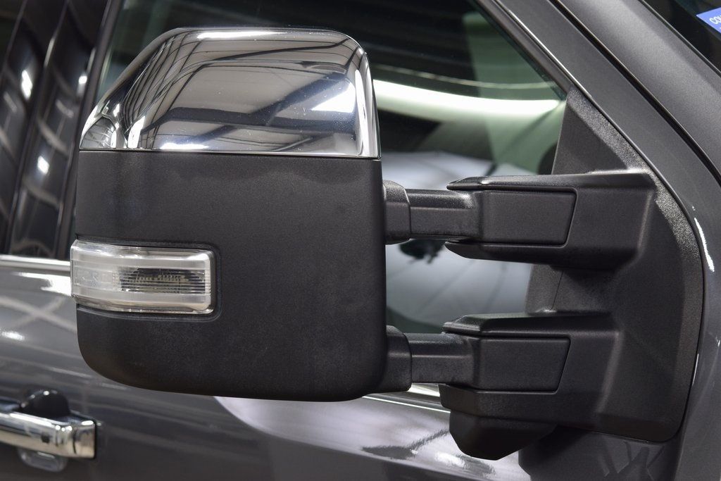 2023 Ford Super Duty F-450 DRW LARIAT 4WD Crew Cab 8' Box - 22953213 - 17