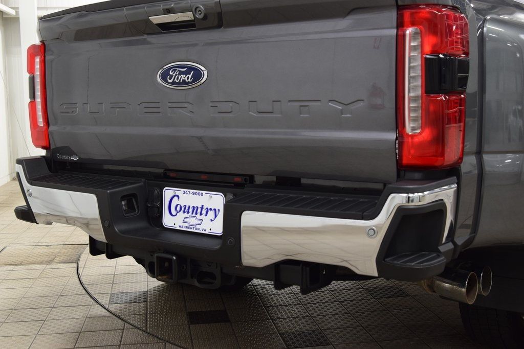 2023 Ford Super Duty F-450 DRW LARIAT 4WD Crew Cab 8' Box - 22953213 - 21