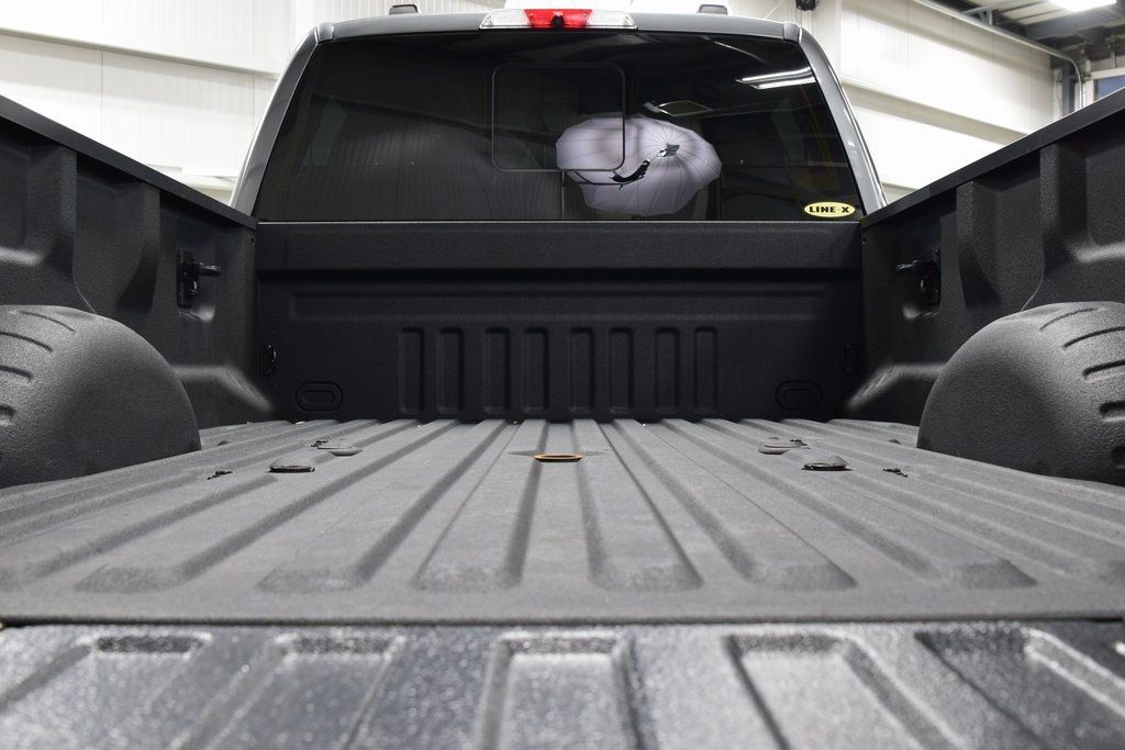 2023 Ford Super Duty F-450 DRW LARIAT 4WD Crew Cab 8' Box - 22953213 - 22