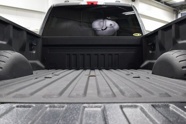 2023 Ford Super Duty F-450 DRW LARIAT 4WD Crew Cab 8' Box - 22953213 - 22