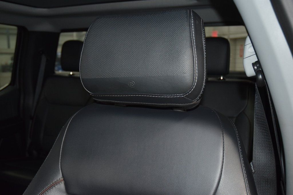 2023 Ford Super Duty F-450 DRW LARIAT 4WD Crew Cab 8' Box - 22953213 - 43