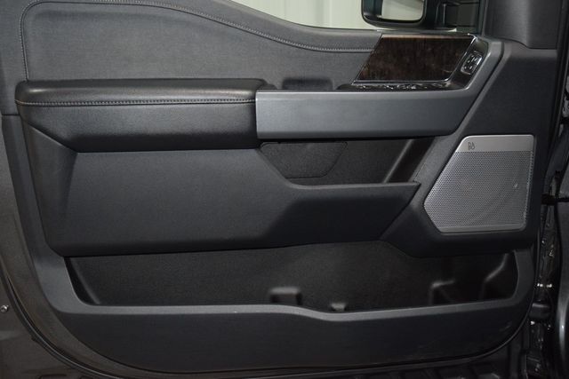 2023 Ford Super Duty F-450 DRW LARIAT 4WD Crew Cab 8' Box - 22953213 - 50