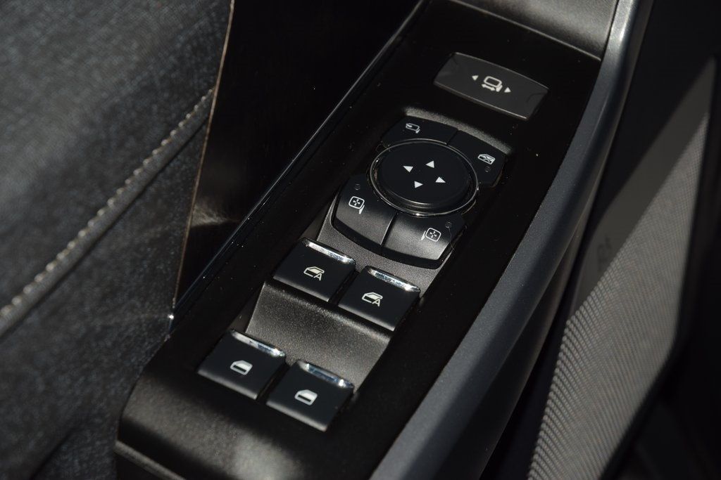 2023 Ford Super Duty F-450 DRW LARIAT 4WD Crew Cab 8' Box - 22953213 - 51