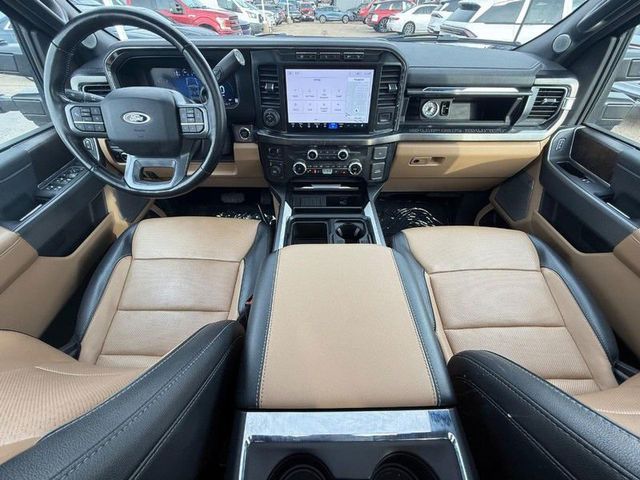 2023 Ford Super Duty F-450 DRW LARIAT 4WD Crew Cab 8' Box - 22999852 - 11