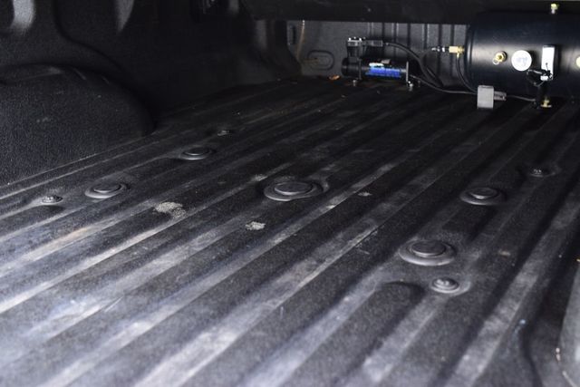 2023 Ford Super Duty F-450 DRW LARIAT 4WD Crew Cab 8' Box - 22999852 - 23