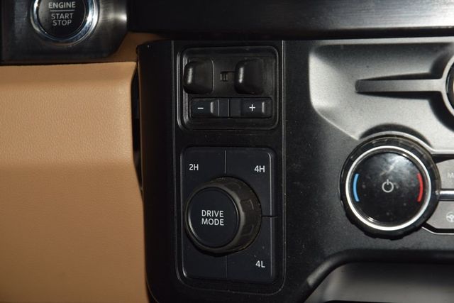 2023 Ford Super Duty F-450 DRW LARIAT 4WD Crew Cab 8' Box - 22999852 - 35