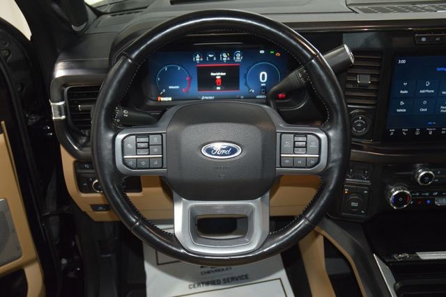 2023 Ford Super Duty F-450 DRW LARIAT 4WD Crew Cab 8' Box - 22999852 - 39