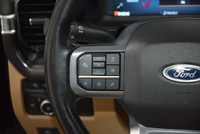 2023 Ford Super Duty F-450 DRW LARIAT 4WD Crew Cab 8' Box - 22999852 - 40