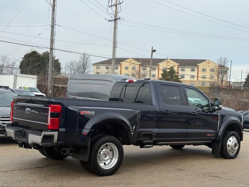 2023 Ford Super Duty F-450 DRW LARIAT 4WD Crew Cab 8' Box - 22999852 - 4