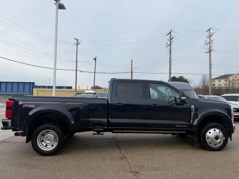 2023 Ford Super Duty F-450 DRW LARIAT 4WD Crew Cab 8' Box - 22999852 - 5