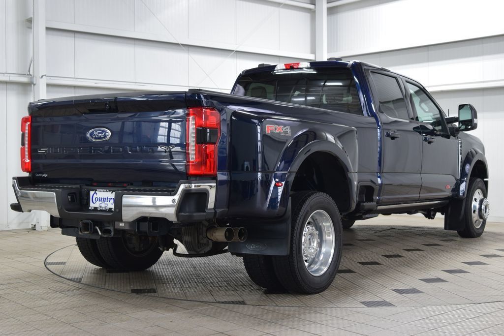 2023 Ford Super Duty F-450 DRW LARIAT 4WD Crew Cab 8' Box - 22999852 - 7