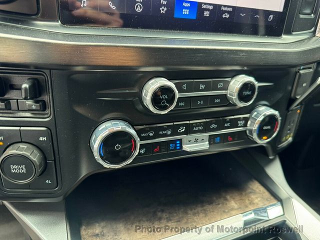 2023 Ford Super Duty F-450 DRW LARIAT 4WD Crew Cab 8' Box - 22813704 - 27