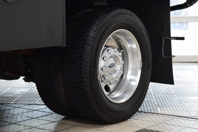 2023 Ford F-450 Lariat photo 13