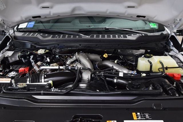 2023 Ford F-450 Lariat photo 14