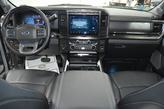 2023 Ford F-450 Lariat photo 15