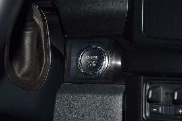 2023 Ford F-450 Lariat photo 19