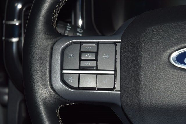 2023 Ford F-450 Lariat photo 22