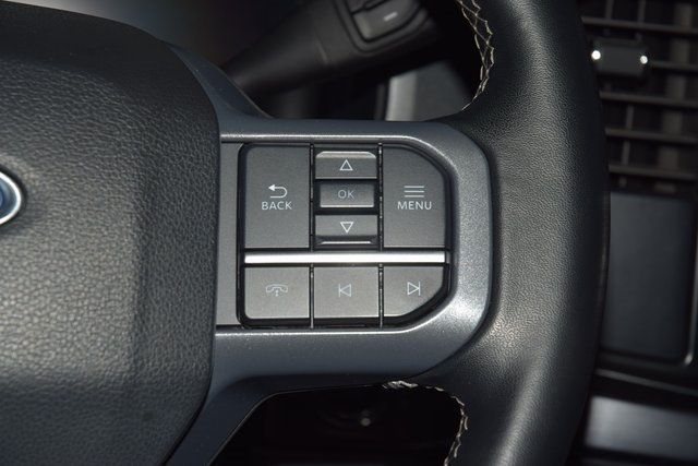2023 Ford F-450 Lariat photo 23