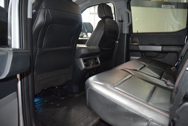2023 Ford F-450 Lariat photo 26