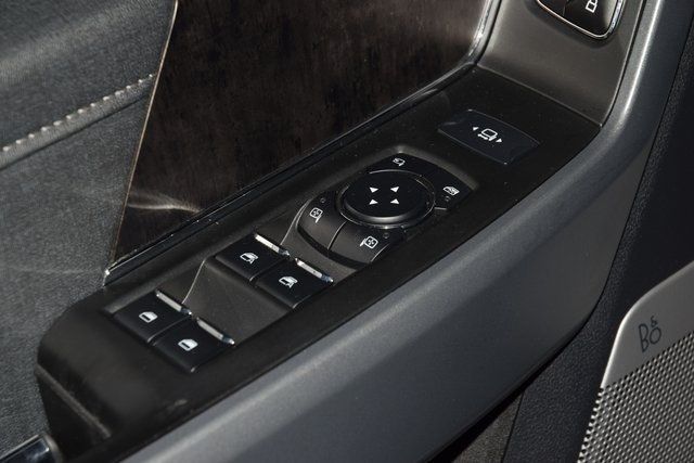 2023 Ford F-450 Lariat photo 31