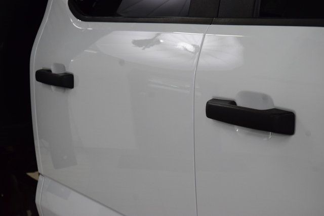 2023 Ford Super Duty F-550 DRW F550 CREW 4X4 * POWERSTROKE * 9' PLATFORM BED * 1 OWNER - 22942199 - 11