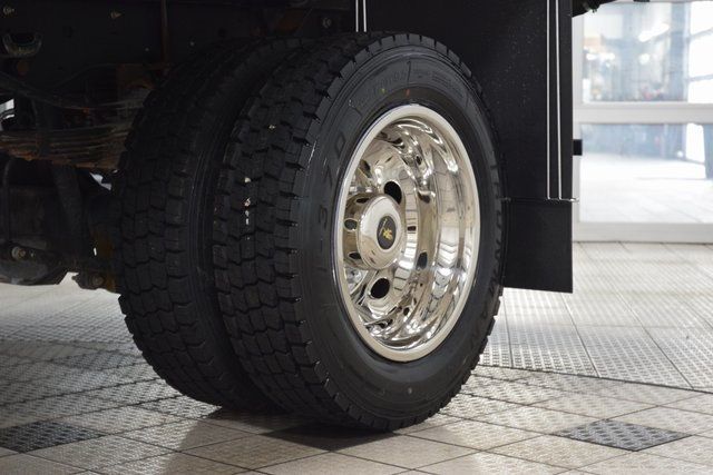 2023 Ford Super Duty F-550 DRW F550 CREW 4X4 * POWERSTROKE * 9' PLATFORM BED * 1 OWNER - 22942199 - 16