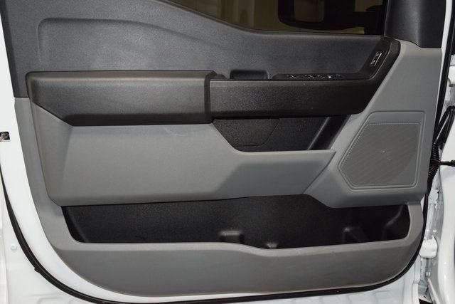 2023 Ford Super Duty F-550 DRW F550 CREW 4X4 * POWERSTROKE * 9' PLATFORM BED * 1 OWNER - 22942199 - 35