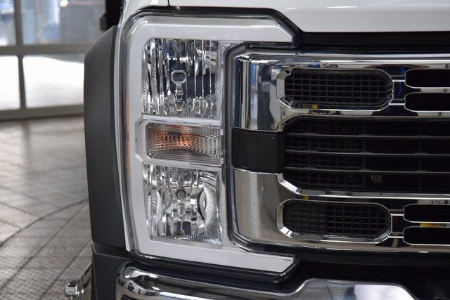 2023 Ford Super Duty F-550 DRW F550 CREW 4X4 * POWERSTROKE * 9' PLATFORM BED * 1 OWNER - 22942199 - 5