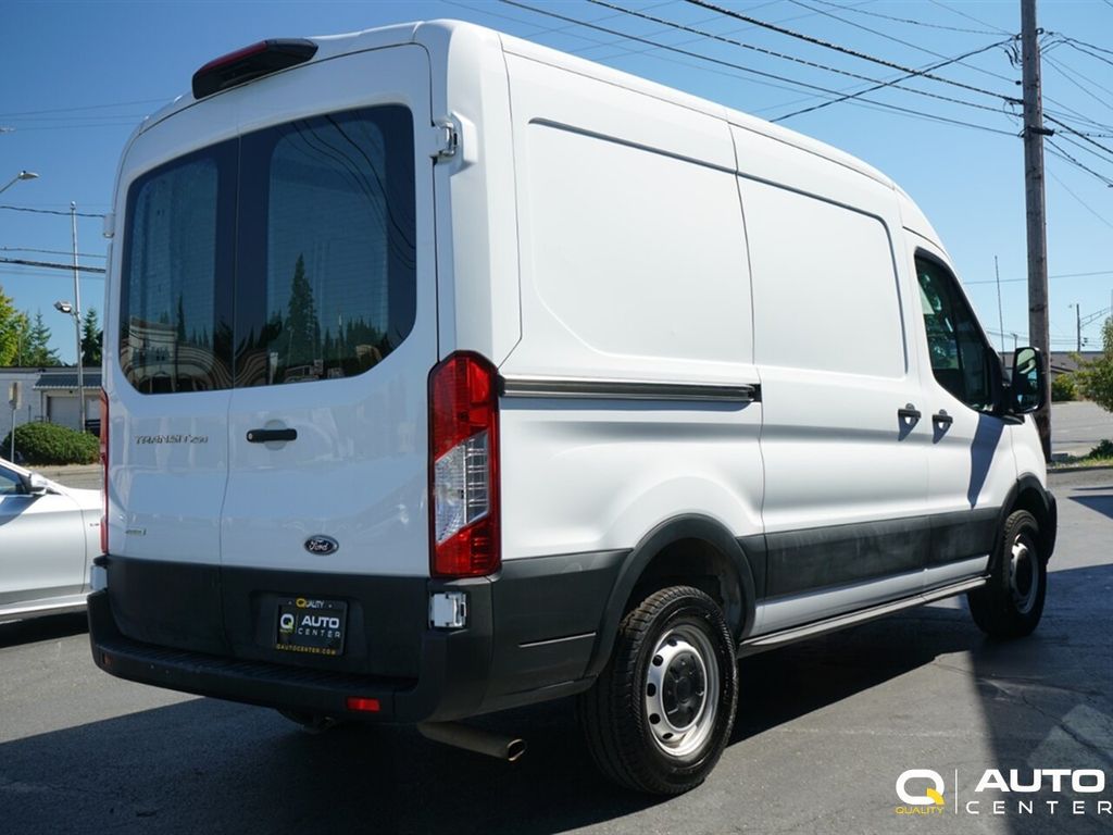 2023 Ford Transit Cargo Van T-250 130" Med Rf 9070 GVWR RWD - 22894757 - 3