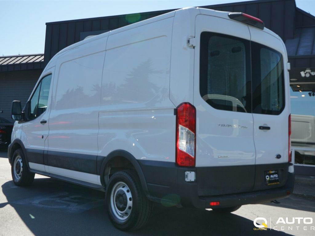2023 Ford Transit Cargo Van T-250 130" Med Rf 9070 GVWR RWD - 22894757 - 5