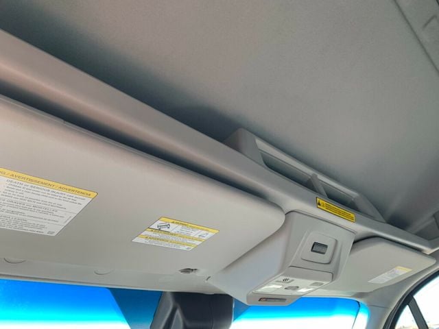 2023 Ford Transit Cargo Van T-250 130" Med Rf 9070 GVWR RWD 1-Owner - 22972645 - 26