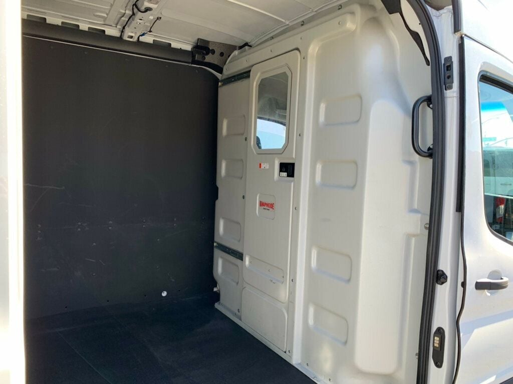 2023 Ford Transit Cargo Van T-250 130" Med Rf 9070 GVWR RWD 1-Owner - 22972645 - 3